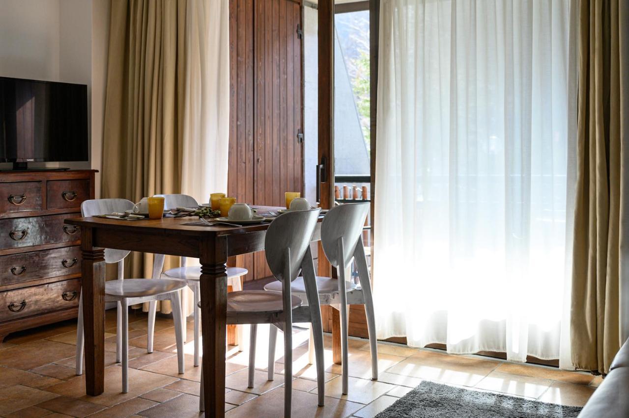 Alpesmith - Bike & Ski Apartments Бардонеккія Екстер'єр фото