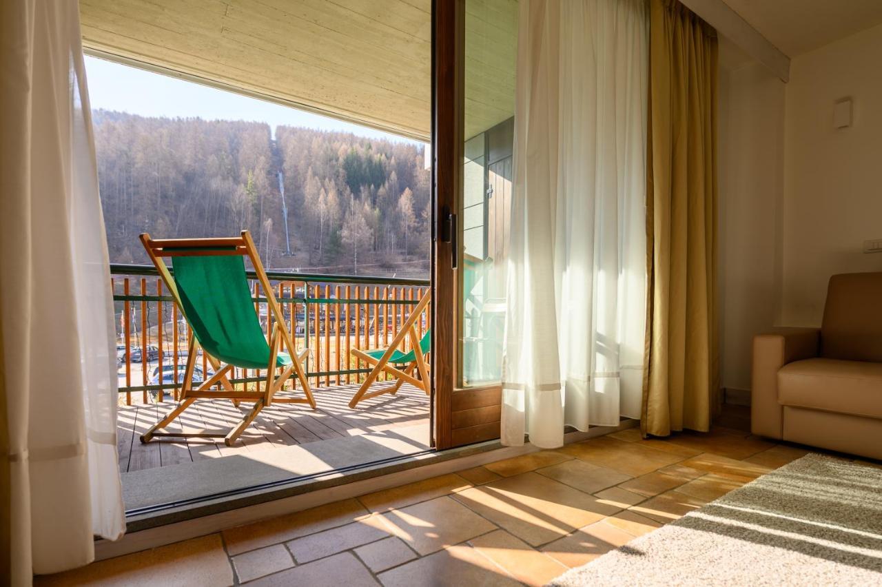 Alpesmith - Bike & Ski Apartments Бардонеккія Екстер'єр фото
