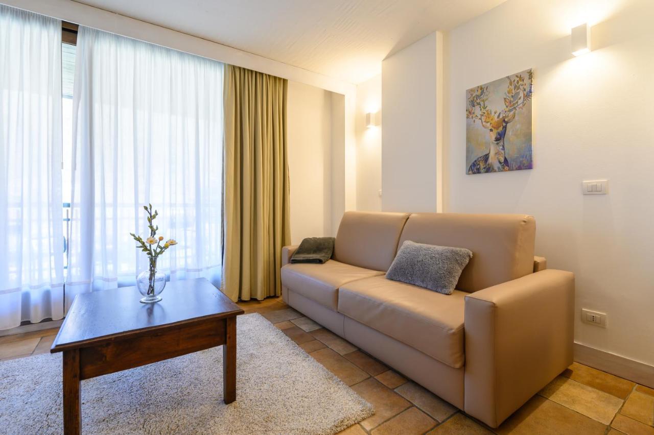 Alpesmith - Bike & Ski Apartments Бардонеккія Екстер'єр фото