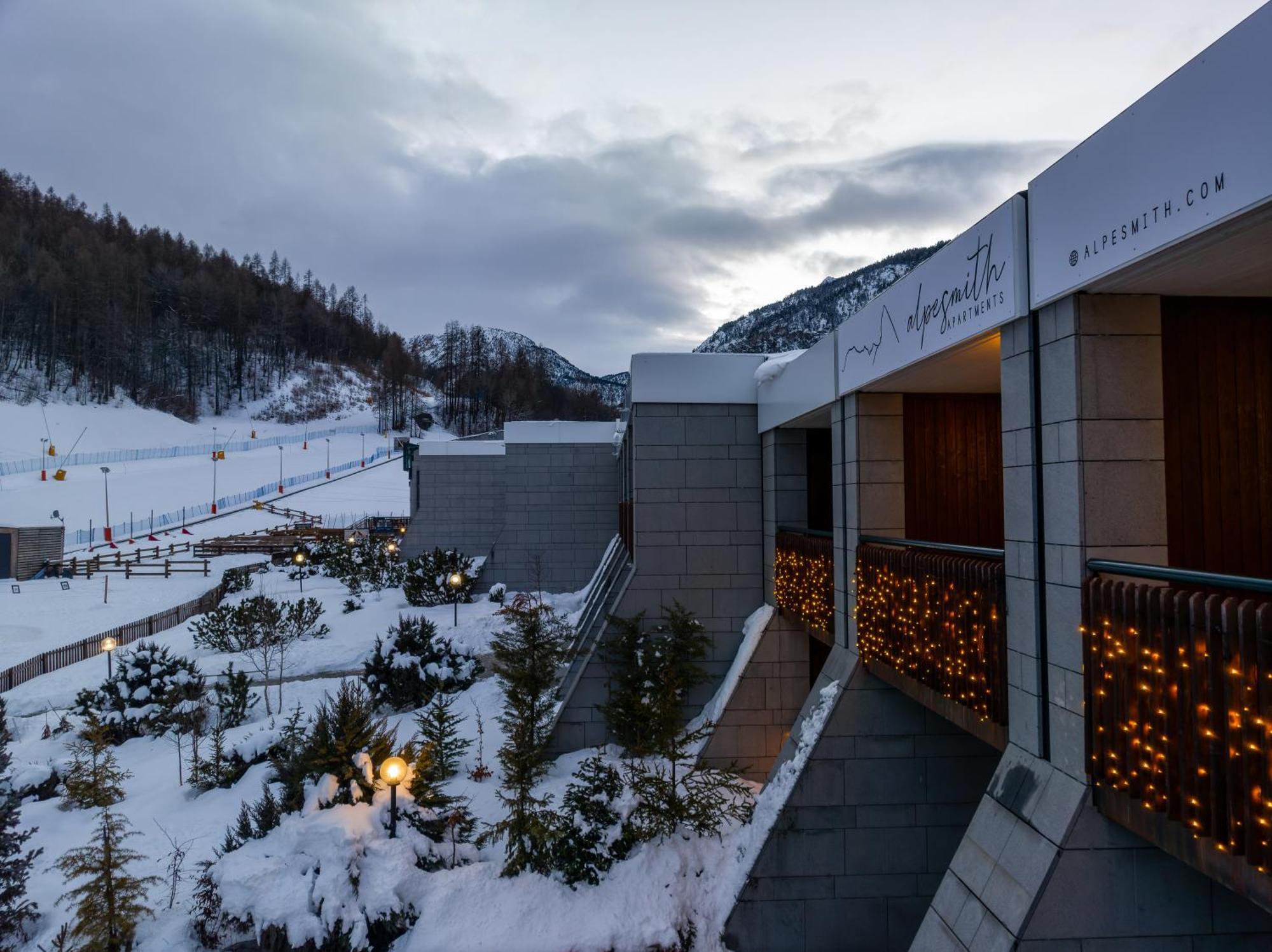 Alpesmith - Bike & Ski Apartments Бардонеккія Екстер'єр фото
